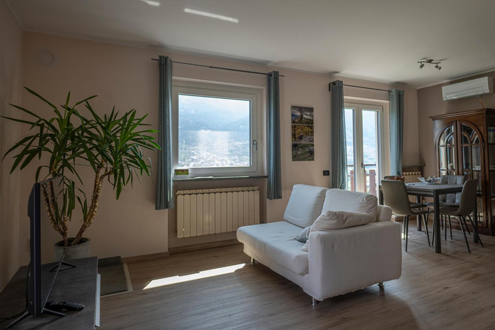 La Casa Delle Farfalle - Cir Vda Sarre 0001 Aosta Luaran gambar
